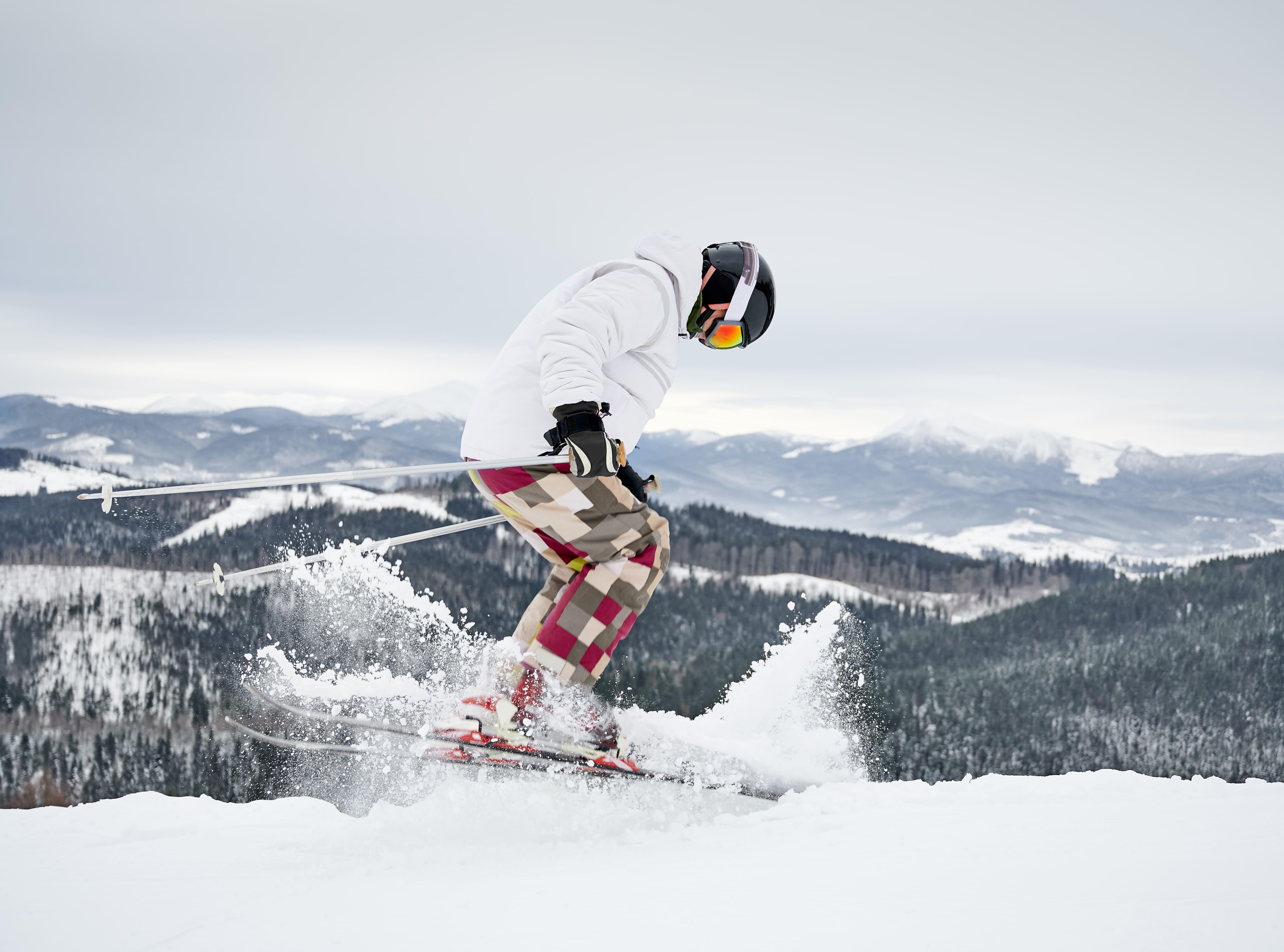 Experience Exciting Winter Sports Courses with  Hydatexxlts 